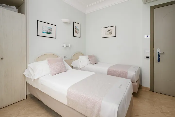 Economy-Zimmer mit Balkon