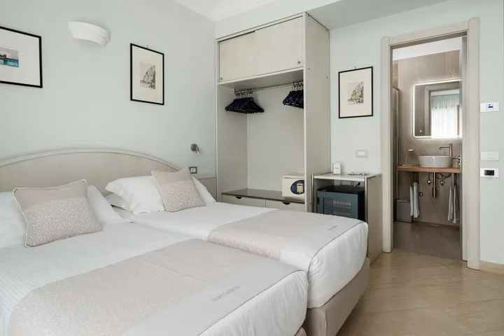 Triple Room with Balcony-1