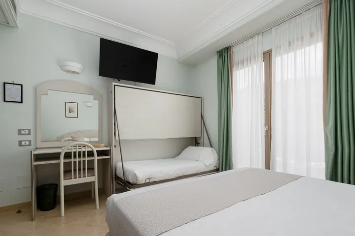 Triple Room with Balcony-16