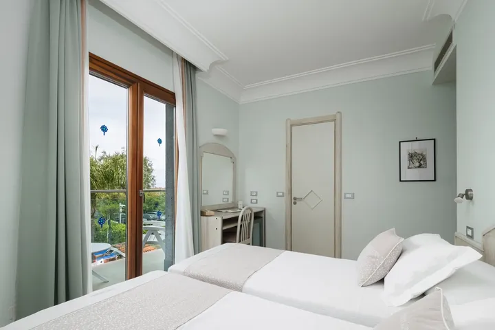 Superior-Doppelzimmer mit Balkon und Meerblick-7