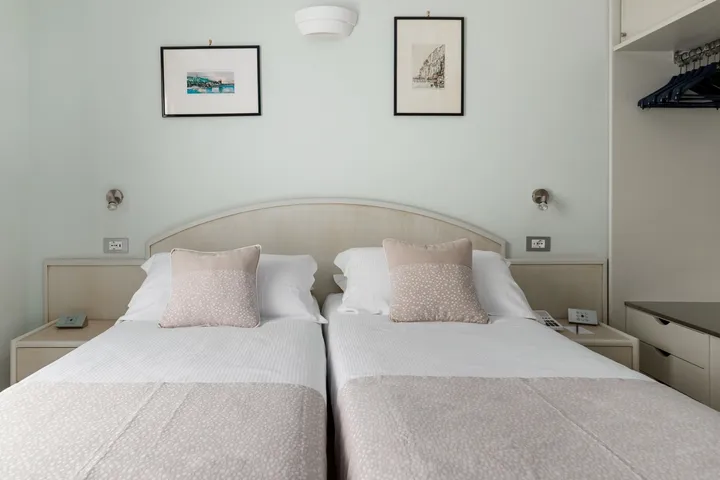 Triple Room with Balcony-5