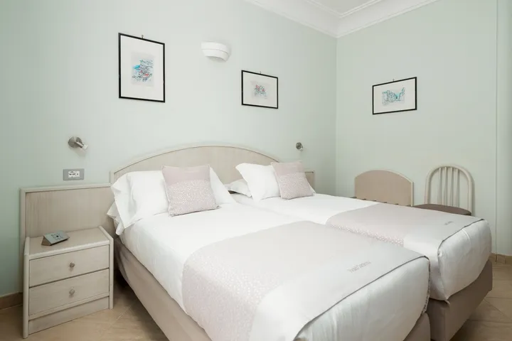Habitación cuádruple con balcón-4