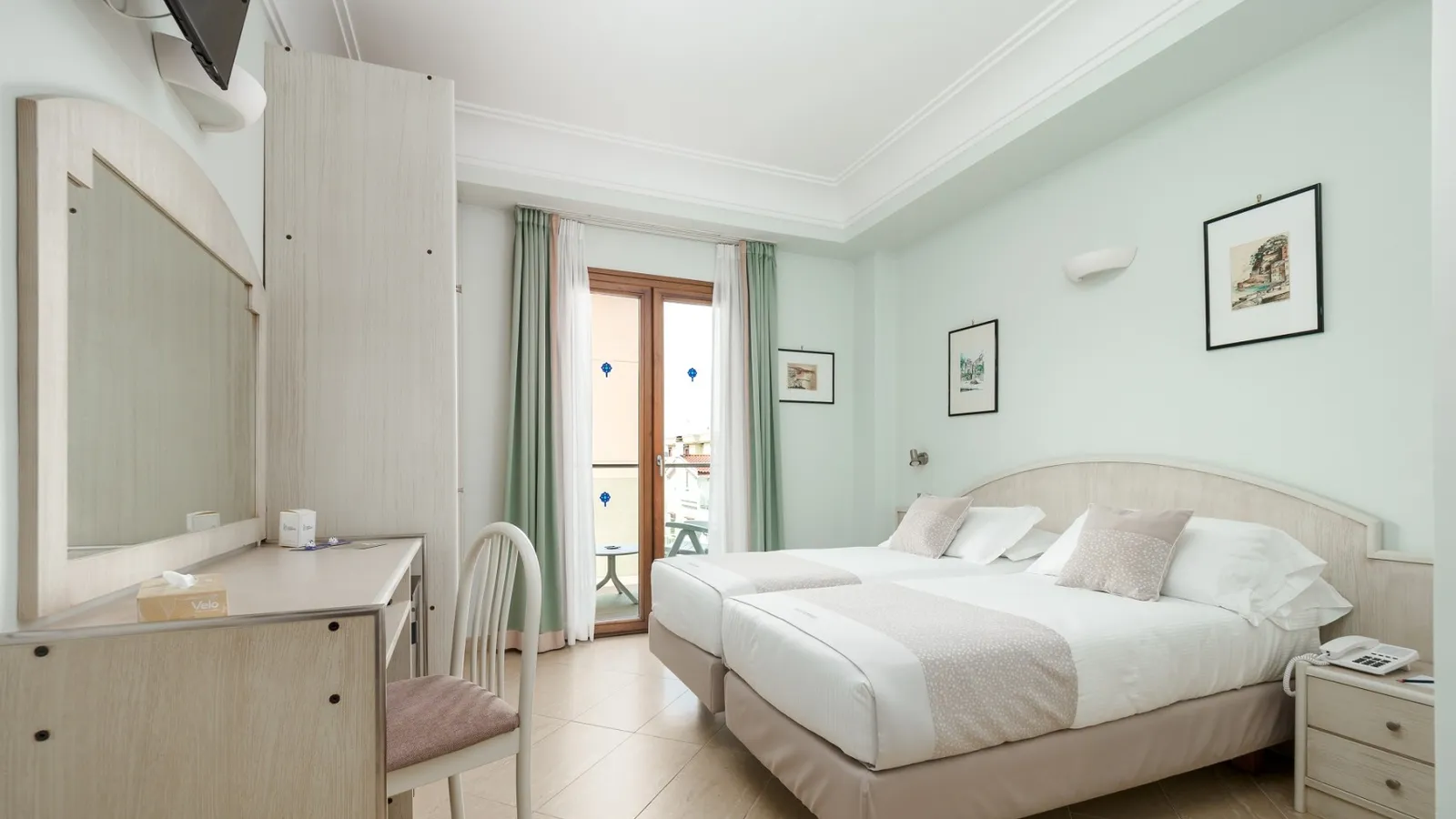 Comfort Room with Balcony