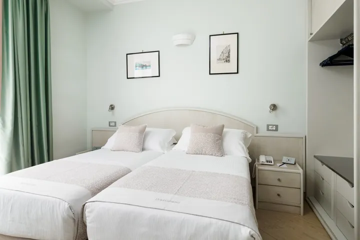Triple Room with Balcony-2