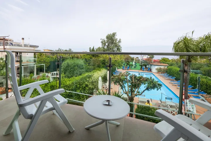 Superior-Doppelzimmer mit Balkon und Meerblick-12